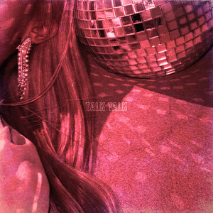 娇妻张开腿任人玩弄动态图
