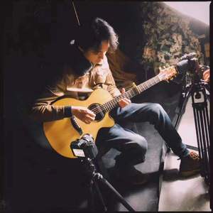 娇妻张开腿任人玩弄动态图
